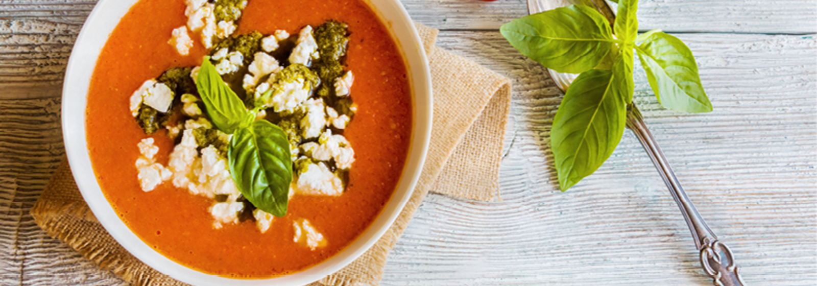 Sporteve - Pure Lady Fitness: PAPRIKA-HACKFLEISCHSUPPE MIT FETA